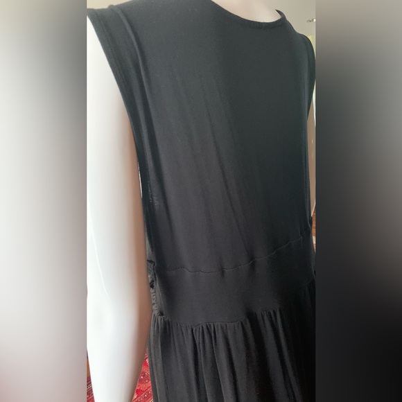 Soft light Black V neck dress at knee length nice pleads below bustier Size XL - Picture 4 of 13